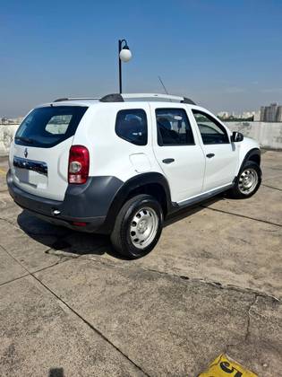 RENAULT DUSTER 1.6 4X2 16V FLEX 4P MANUAL RENAULT DUSTER 1.6 4X2 16V FLEX 4P MANUAL